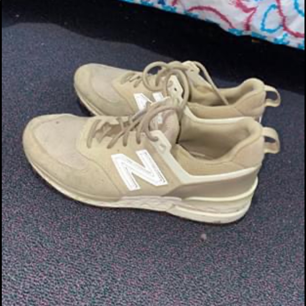 New Balance Sneakers